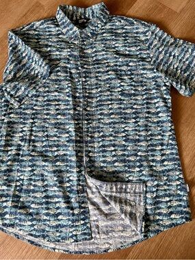 Eddie Bauer Blue Fish Print Short Sleeve Button-Down Shirt